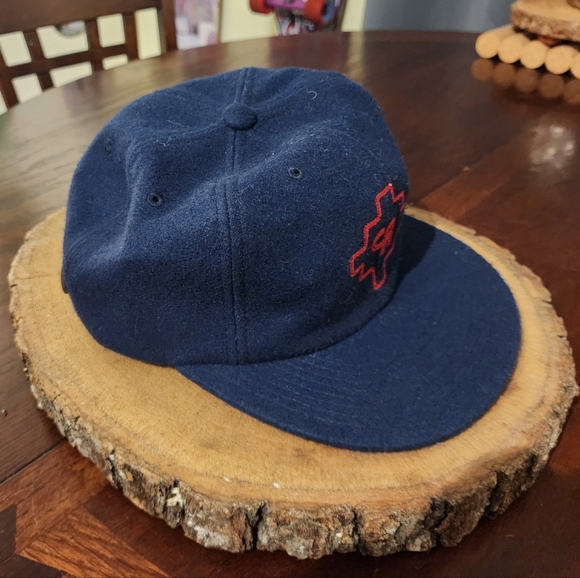 VANS CA wool type hat - Picture 2 of 4